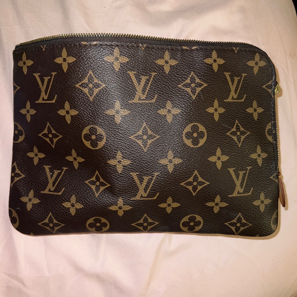 Louis Vuitton Monogram Pouch
